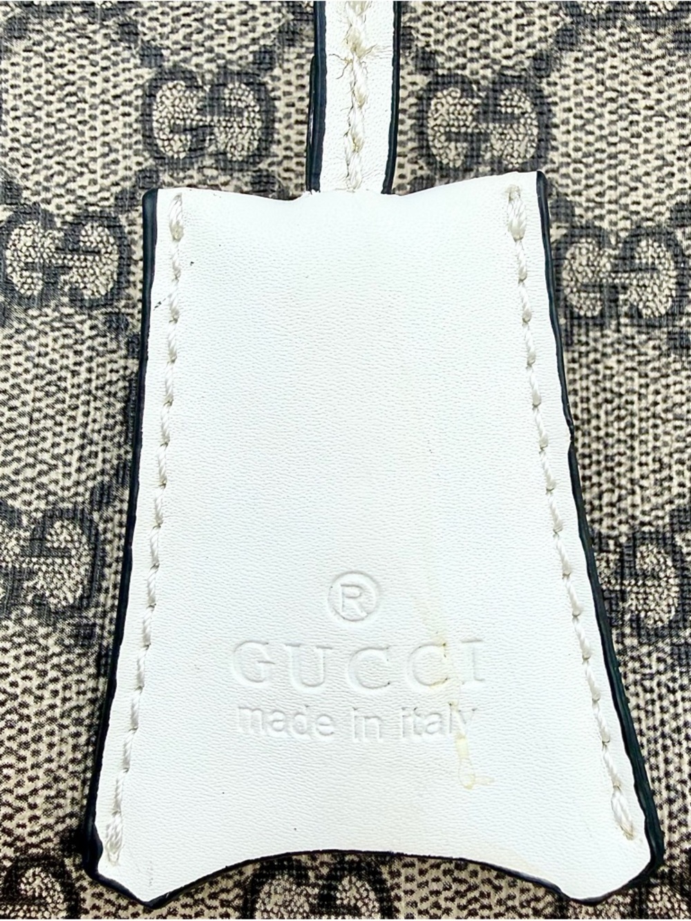 GUCCI GG Canvas Padlock Chain Tote – Ivory Leather Trim & Gold Hardware - Picture 8 of 10